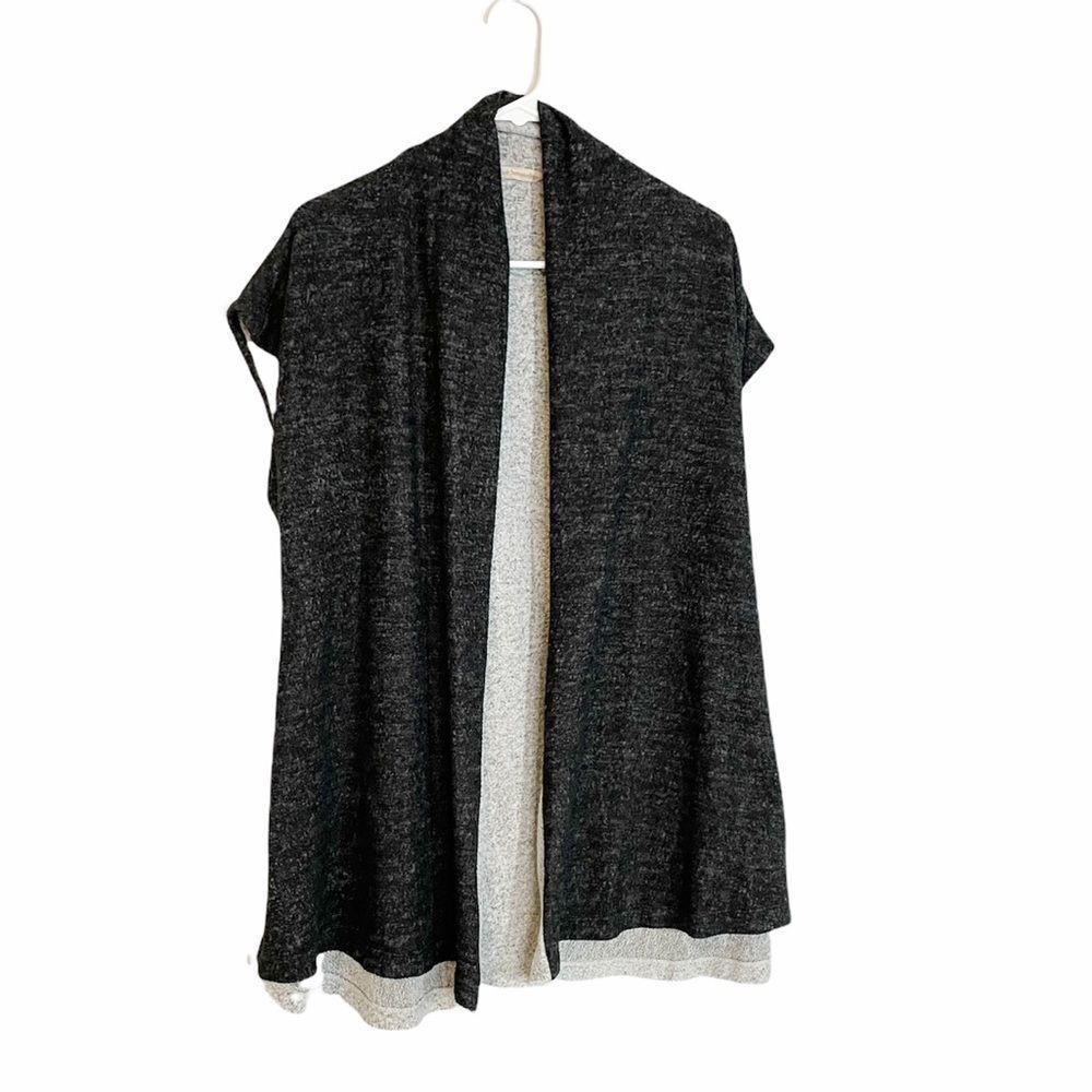 🟢Soft Surroundings Cozy Cabin Vest Gray Black Short Sleeve S/M - Picture 3 of 9